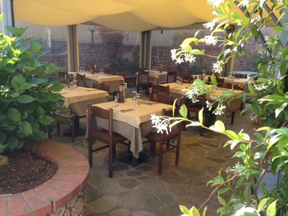 Albergo Ristorante Bergallo Tovo San Giacomo Exterior foto